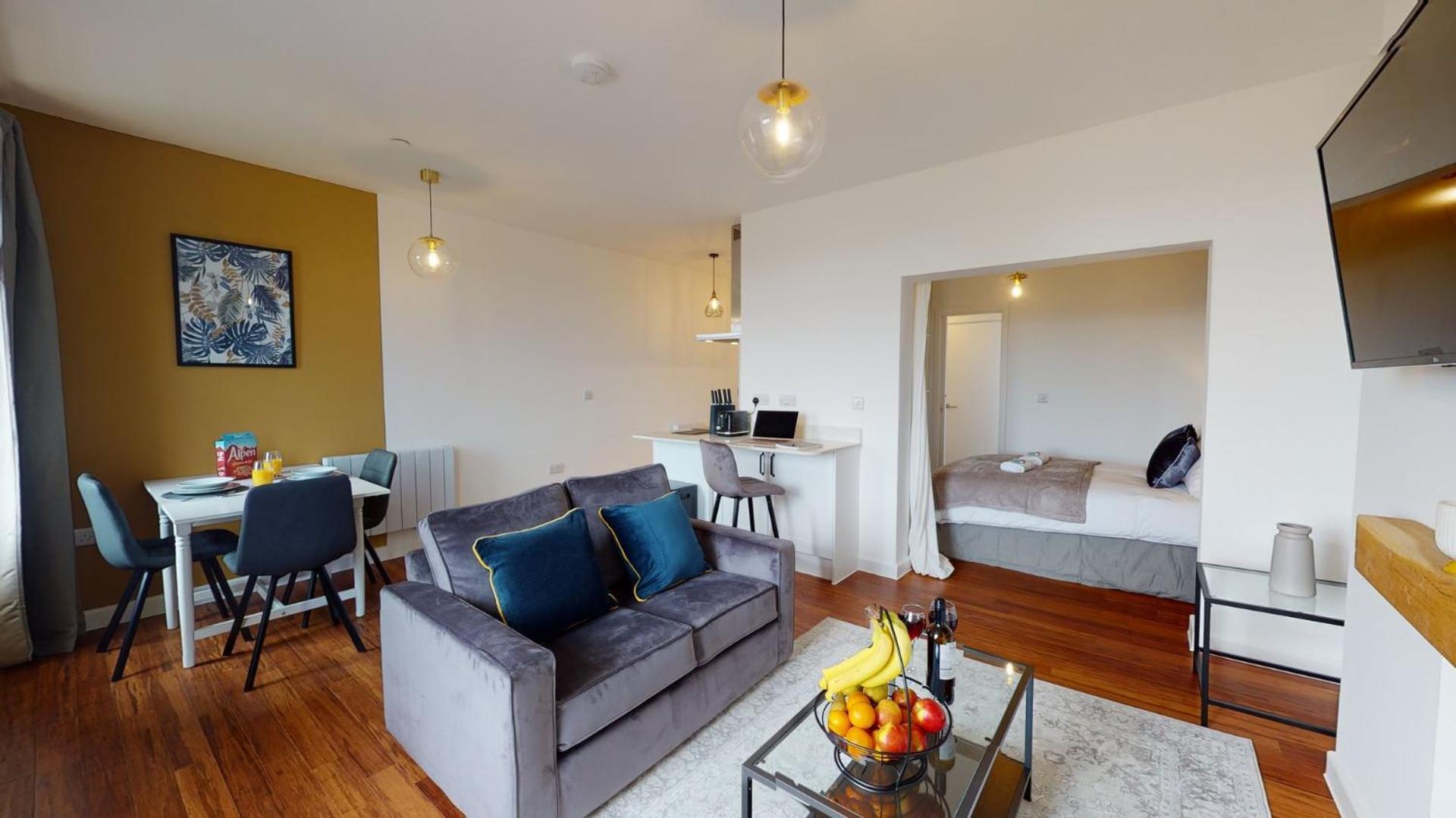 ניופורט Studio Apartment With 65" Smart Tv מראה חיצוני תמונה
